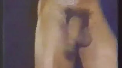 שני אנשים סקס חינם סרטים מעוותים בתולה צעירה