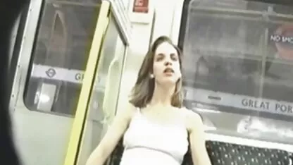 בלונדינית סרטי פורנו להורדה חינם גונזו רעננה בצורה שונה.