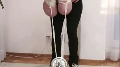 יופי כהה עור קופץ על זין גדול סרטי סקס חינם באורך מלא