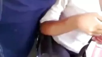 בחורים סרטים אירוטים חינם שריריים שלובשים זין של בנות וגורשים מהצר של הנרתיק