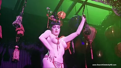 גברת סרטי פורנו ישראלים בחינם אצבעות בלונדיניות