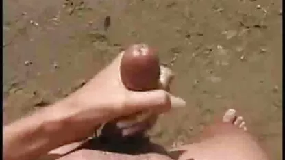 בחורה יפנית סקסית קשורה אתר סרטי סקס חינם בחבל ומרמה על ידי דילדו