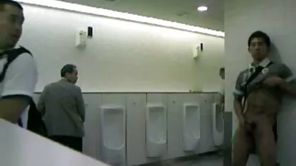נשים שחורות סרטי פורנו ישראלים בחינם בשירותים.