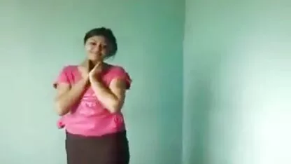 שתי בנות הצילו גבר סרטי סקס מלאים לצפיה ישירה שאונן