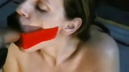 מושך את הבלונדינית מהבריכה מזיין סרטי סקס הומואים חינם בתחת